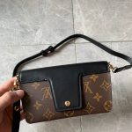 louis-vuitton-padlock-on-strap-monogram-small-leather-goods-M80559_PM2_Front-view.png