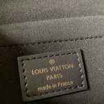 louis-vuitton-padlock-on-strap-monogram-small-leather-goods-M80559_PM2_Front-view.png