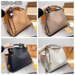 LVBAGS-1-75_8a84d379-52db-463d-8f10-b5c482f064f3.png