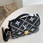 louis-vuitton-pochette-metis-monogram-empreinte-leather-handbags-M46028_PM2_Front-view.png