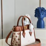 louis-vuitton-on-my-side-pm-high-end-leathers-handbags-M59905_PM2_Front-view.png