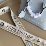 louis-vuitton-alma-bb-epi-leather-handbags-M59345_PM2_Front-view.png