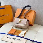 louis-vuitton-lockme-tender-lockme-leather-handbags-M58554_PM2_Front-view.png