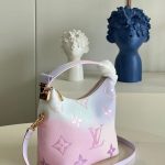 louis-vuitton-marshmallow-autres-toiles-monogram-handbags-M46080_PM2_Front-view.png