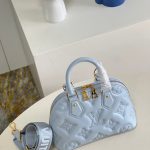 louis-vuitton-alma-bb-bubblegram-leather-handbags-M59822_PM2_Front-view.png