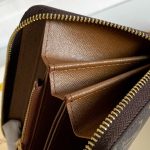 louis-vuitton-zippy-wallet-monogram-canvas-wallets-and-small-leather-goods-M42616_PM2_Front-view.png