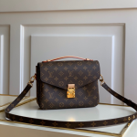 louis-vuitton-pochette-metis-monogram-handbags-M44875_PM2_Front-view.png