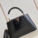 louis-vuitton-capucines-mm-N92967_PM2_Front-view.png