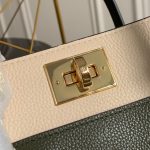 louis-vuitton-on-my-side-mm-high-end-leathers-handbags-M55302_PM2_Front-view.png