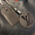 louis-vuitton-carmel-mahina-handbags-M52950_PM2_Front-view.png