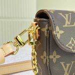 louis-vuitton-ivy-wallet-on-chain-bag-01.png