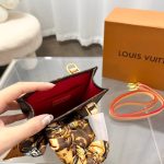 louis-vuitton-petit-sac-plat-01.jpg